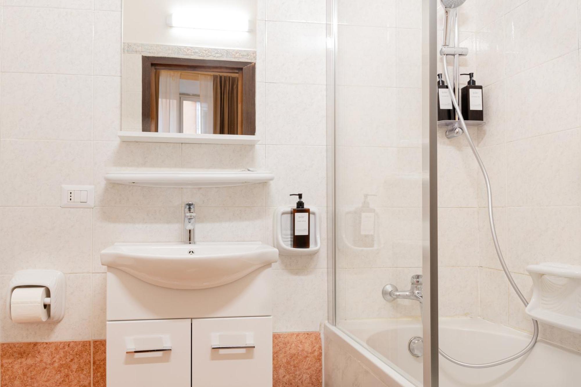 Hotel Domus Рим Экстерьер фото